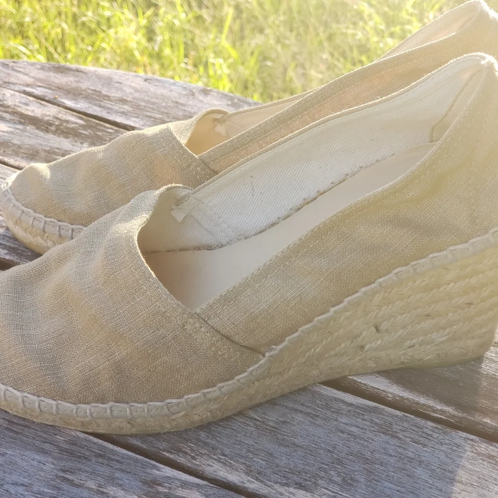 Neiman Marcus Lola Linen Wedge Espadrille Shoes_2